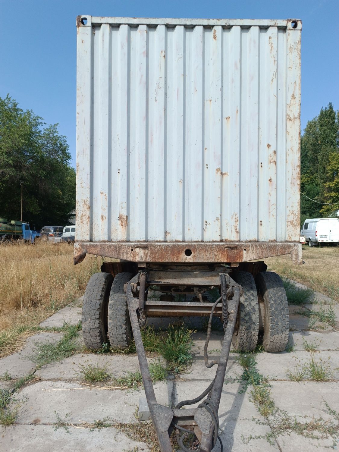 Продам прицеп грузовой контейнер 20-ти футовый