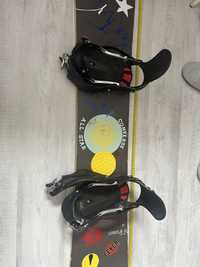 Placa snowboard cu legaturi
