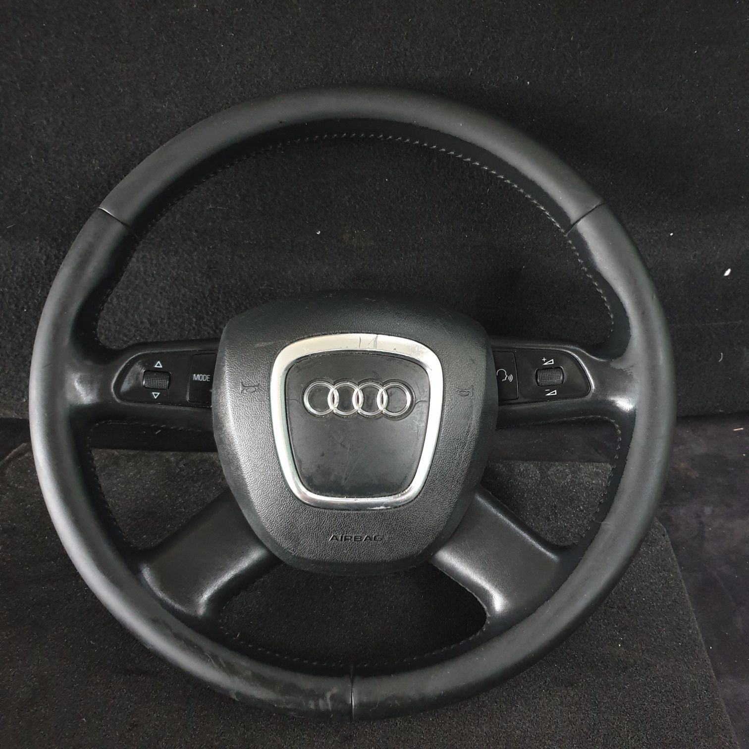 Volan comezi Audi A4 b8 2009