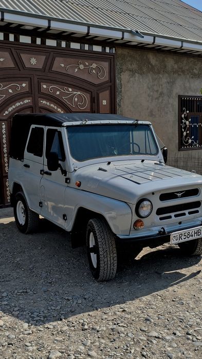 Uaz 31512 sotiladi