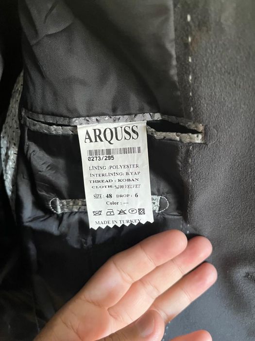 Продам пиджак в отличном состоянии