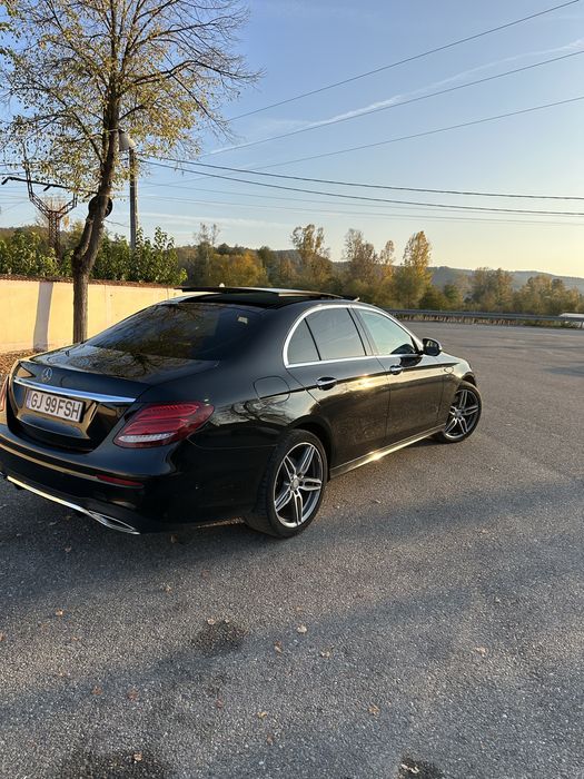 Mercedes Benz E220