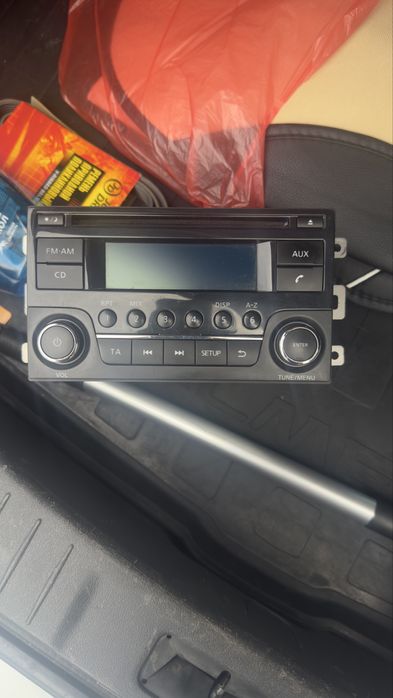 Продам штатную магнитолу