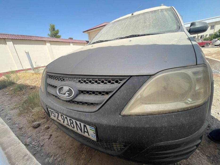 Лада Ларгус Зудлик Билан сотилади. Холати яхши