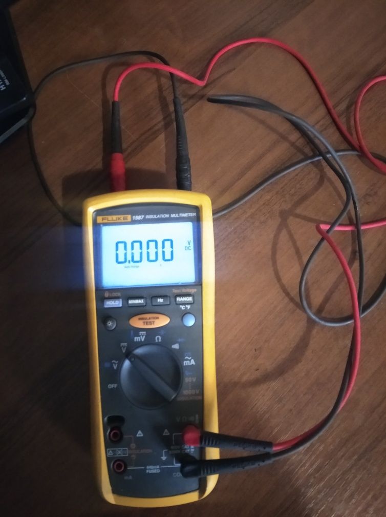 Fluke 1587 insulation multimeter