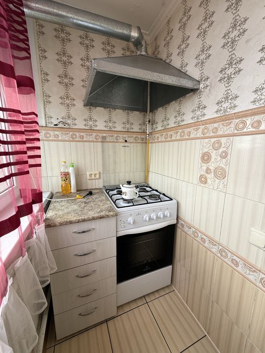 Сдам 3 комн в центре города 8 мкр