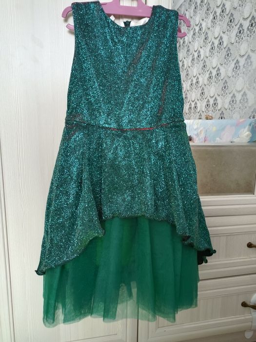 Продам красивое платье