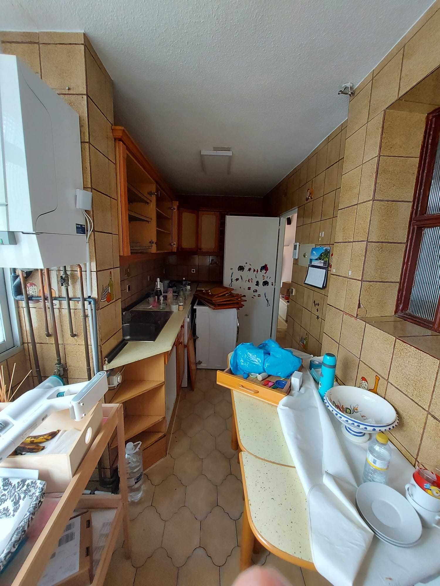 Realizez renovări complete, apartamente si case.