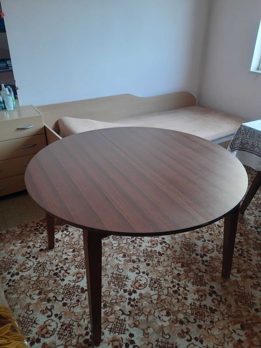 Кръгла разтегателна маса 110 см.