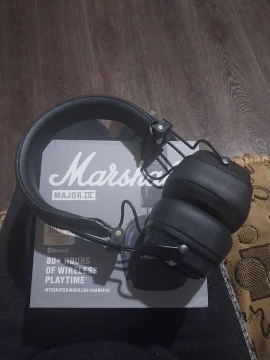 Продам Блютуз наушники