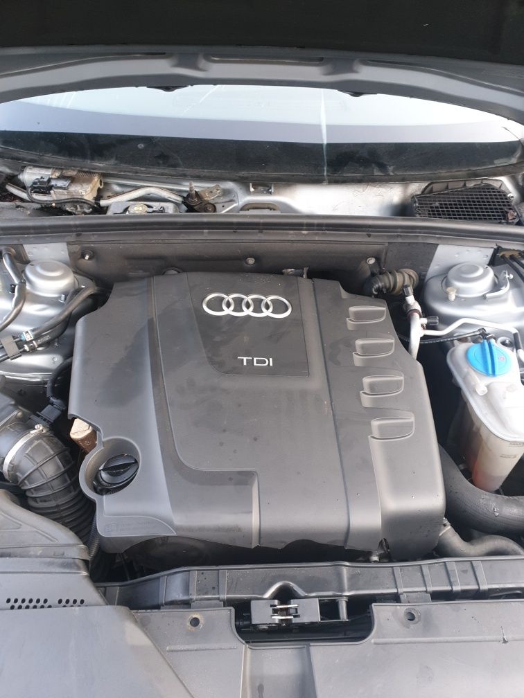 Dezmembram Audi a5 2.0 tdi cod motor caha 170cp cutie manuala 6+1 trep