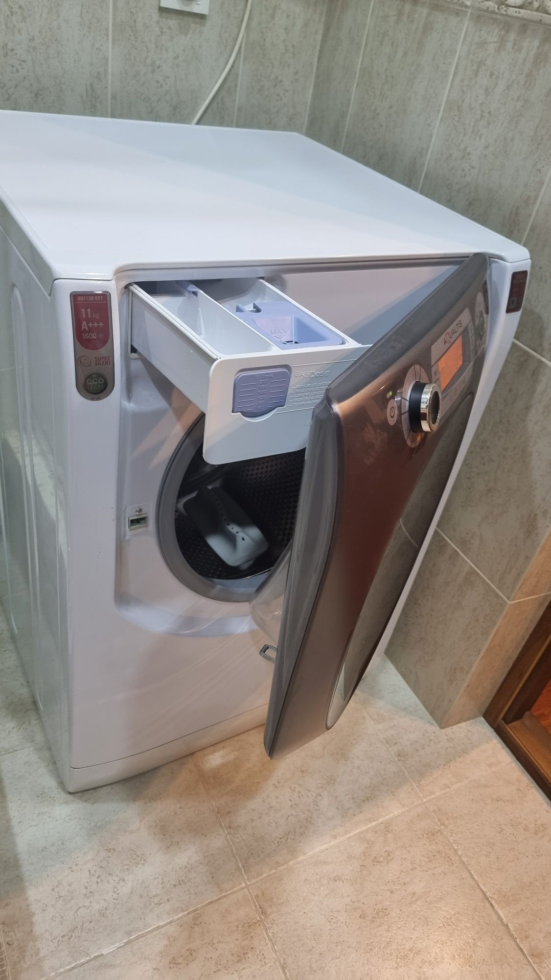 Стиральная машина Hotpoint-Ariston 11кг