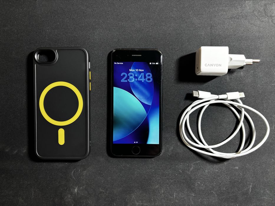 iPhone SE 2020 / Black / 64GB