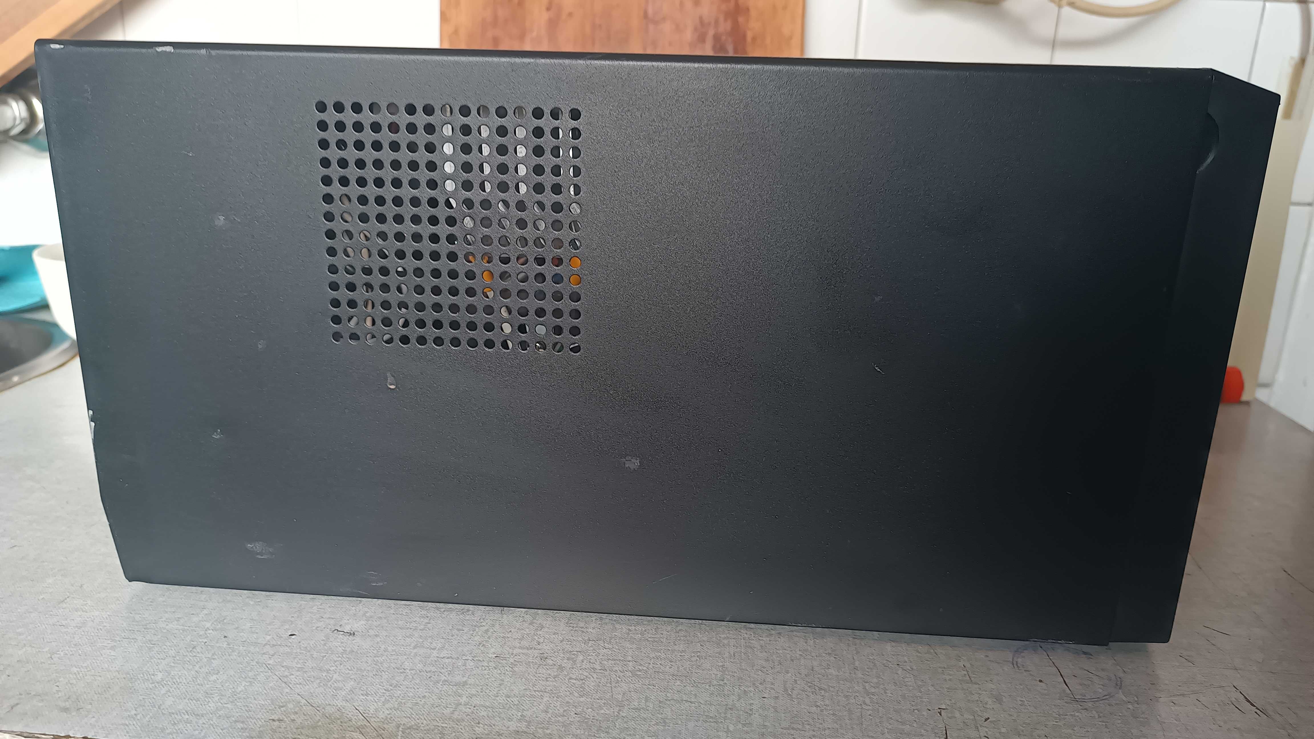Продавам UPS - APS Smart UPS 1500 със нови акумулатори - SMT1500I