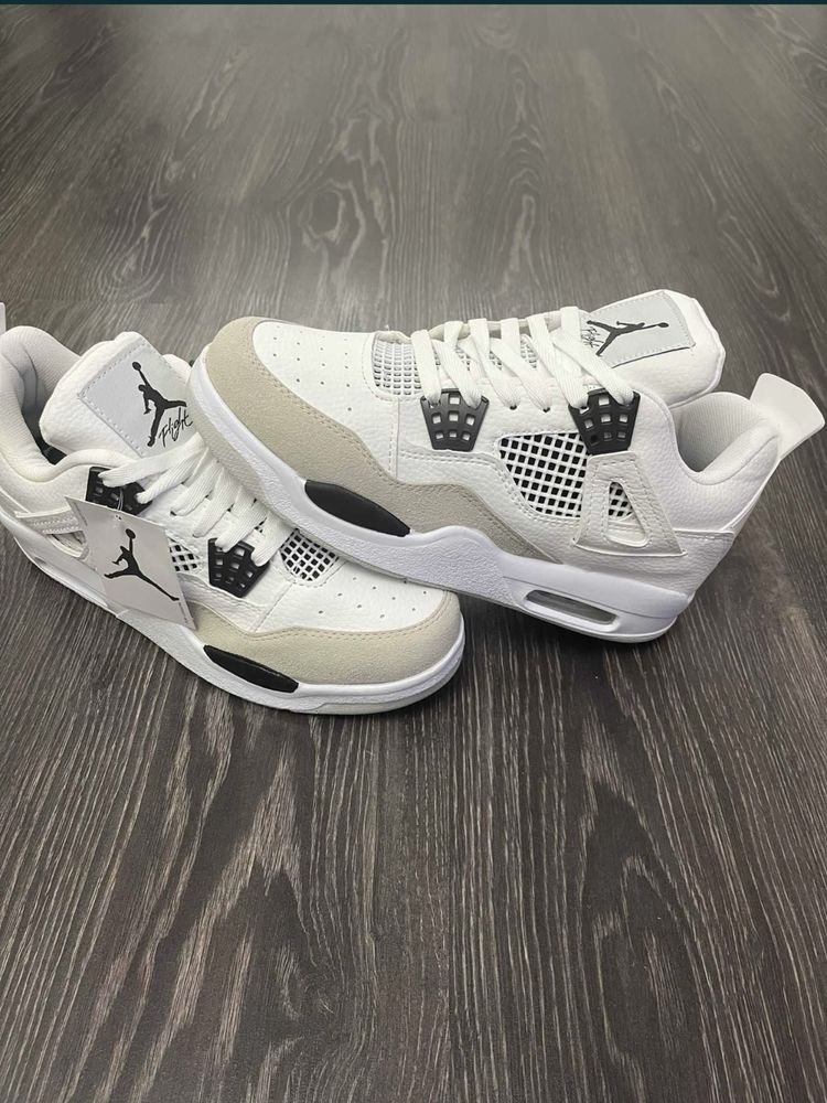Jordan 4 Military Black Produs NOU
