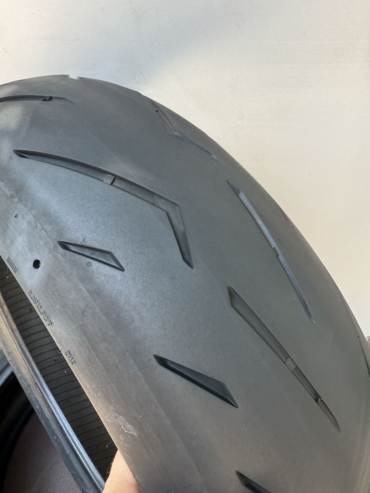 180/55/17 Pirelli rosso corsa dot 2021