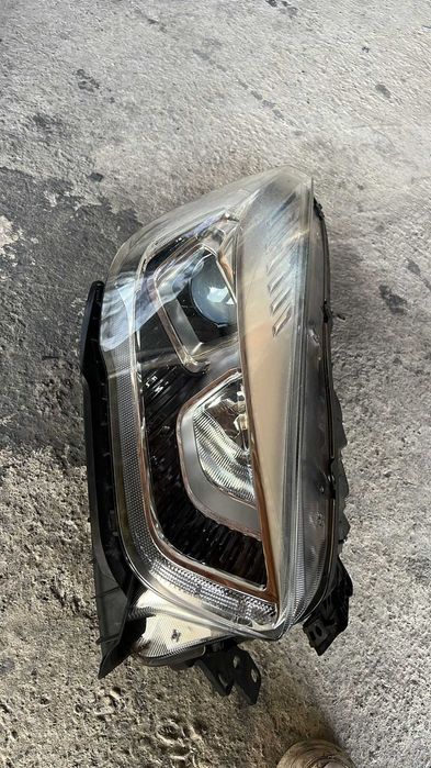 Far stanga dreapta Ford Kuga 2 2017 facelift