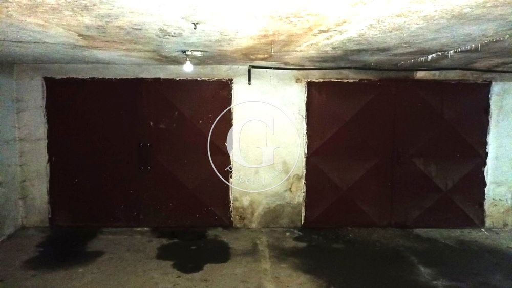 Гараж в Перник-Център площ 37 цена 27500