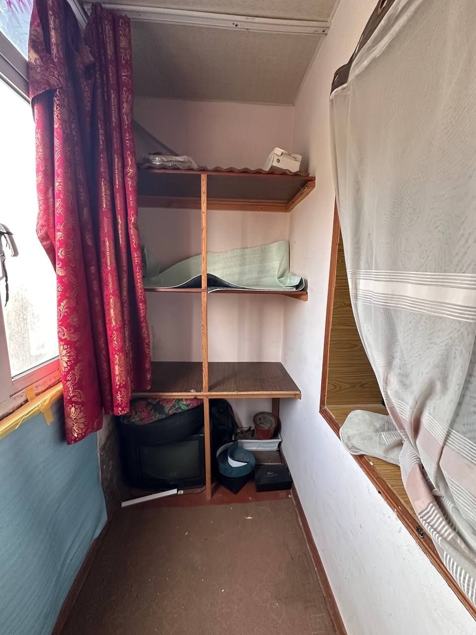 Срочно продаётся квартира  Феруза ЭКО базар2/3/4 балкон 1*5×3 49500