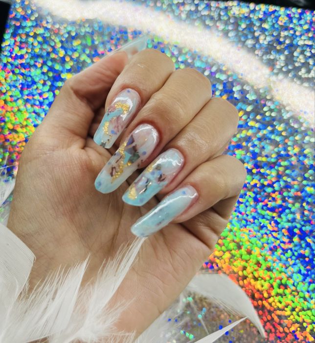 Unghii cu gel sau semi