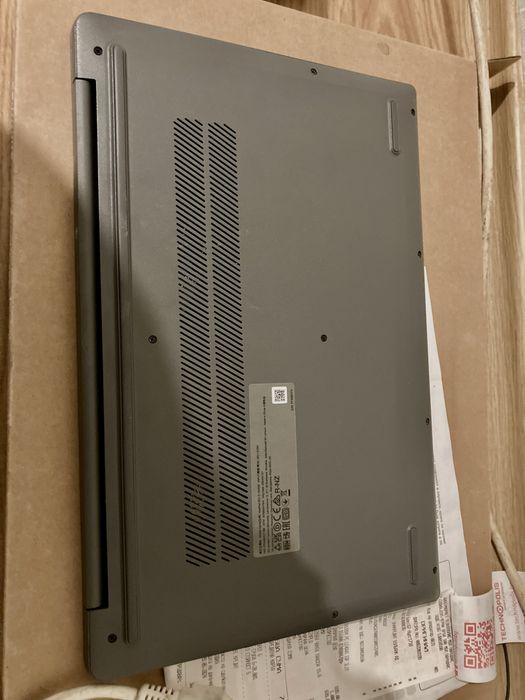 Лаптоп Lenovo IdeaPad Slim 3 Оставаща Гаранция до 2026 г