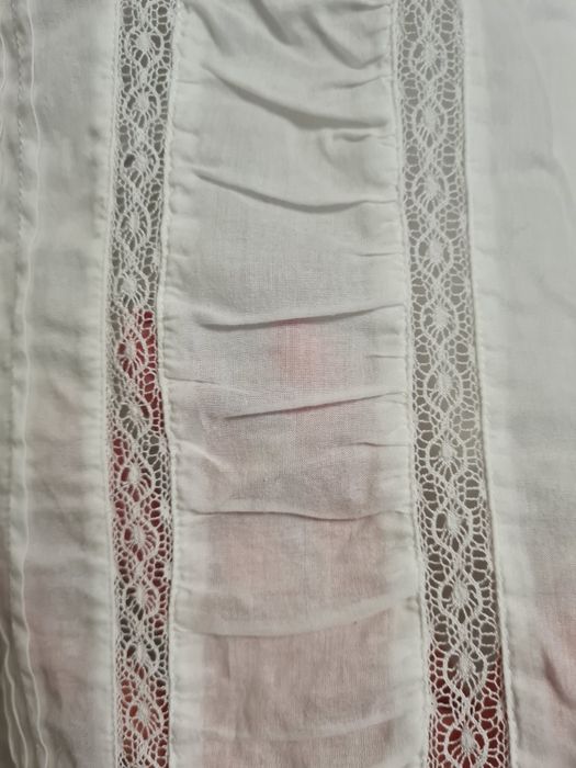 Бяла ефирна риза DKNY