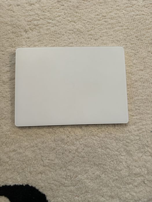 Tastatura,mouse magic mouse si trackpad 3 apple bluetooth impecabila