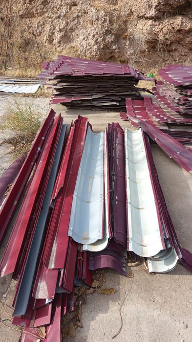 Металлочерепица красный