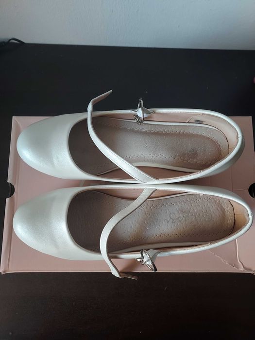 Pantofi fete marimea 37