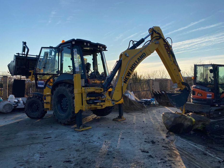 Buldoexcavator - de inchiriat