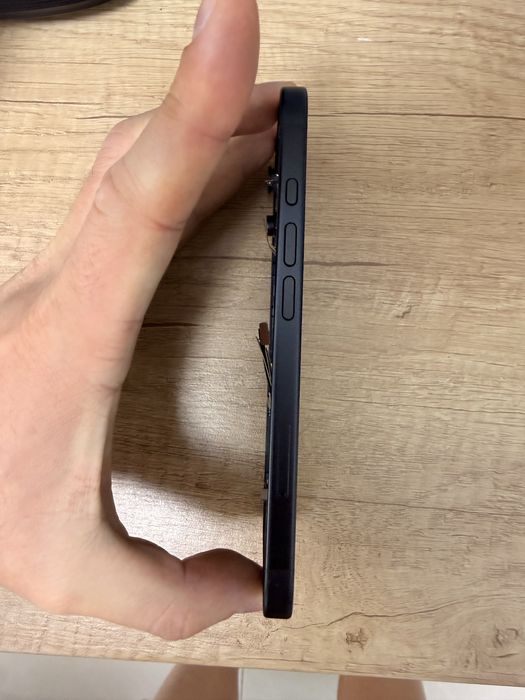 Baterie + mijloc iPhone 16 Black