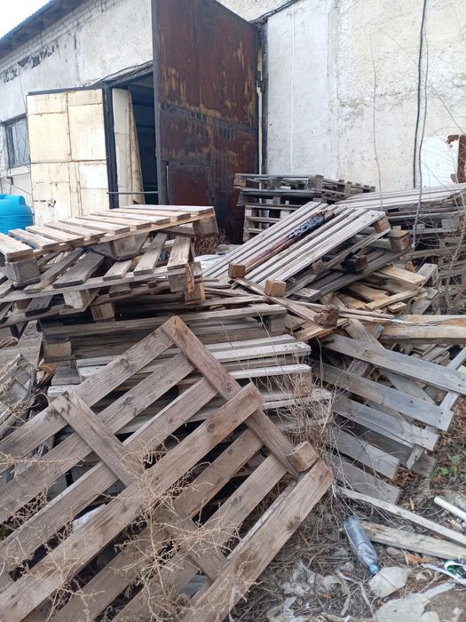Отдам даром поддоны на дрова