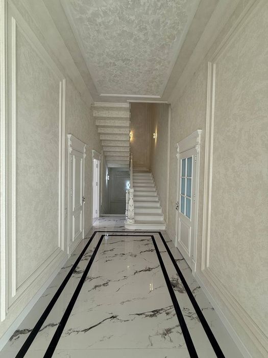 срочно продается Евродом циалковиский 2-соток 3-уровень 6-комнат 4-сан