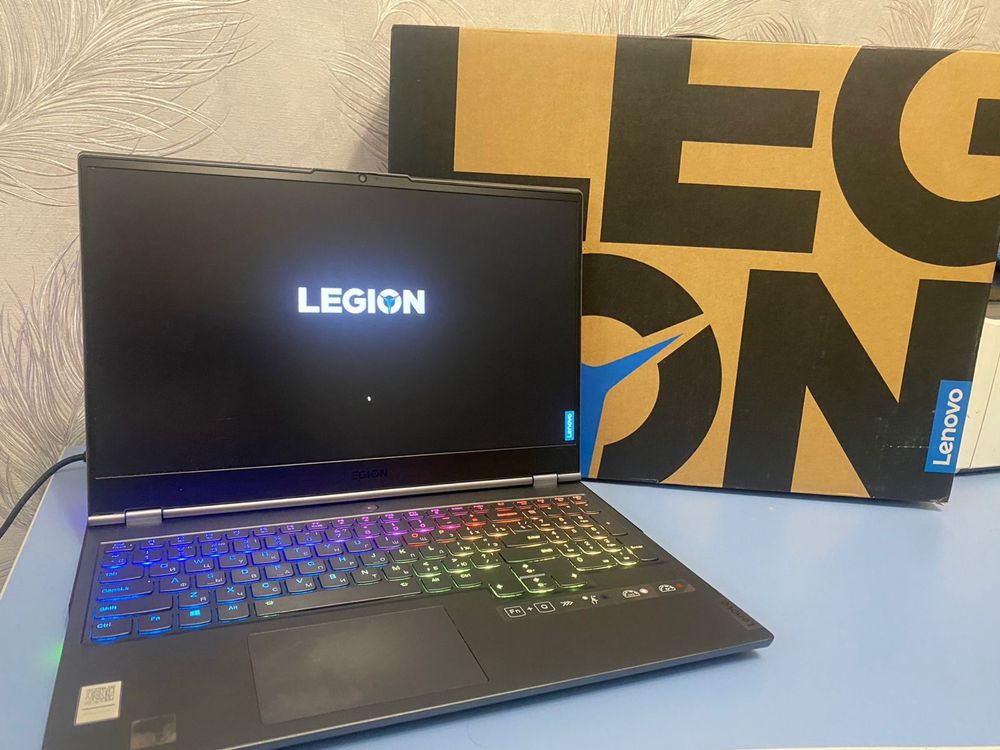 Игровой ноутбук Lenovo legion 7 i7 10750H / rtx 2080/ram 32gb/ssd 1tb