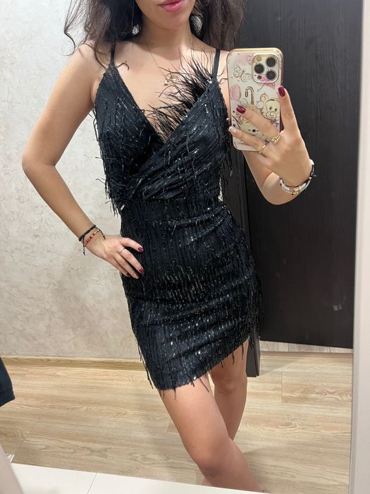 Нова, рокля обличана веднъж