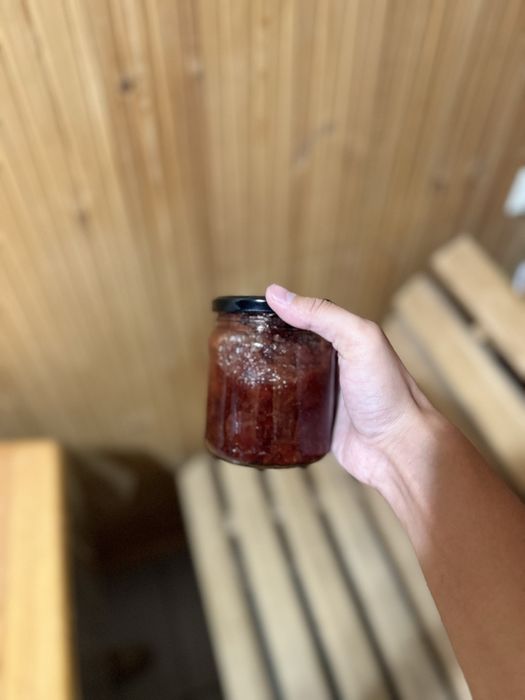 Продается варенье абрикос и малина , клубничный джем 0.45л