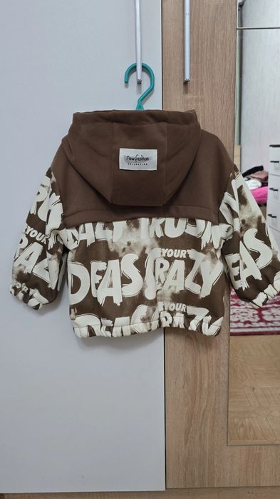 Продам детскую  толстовку