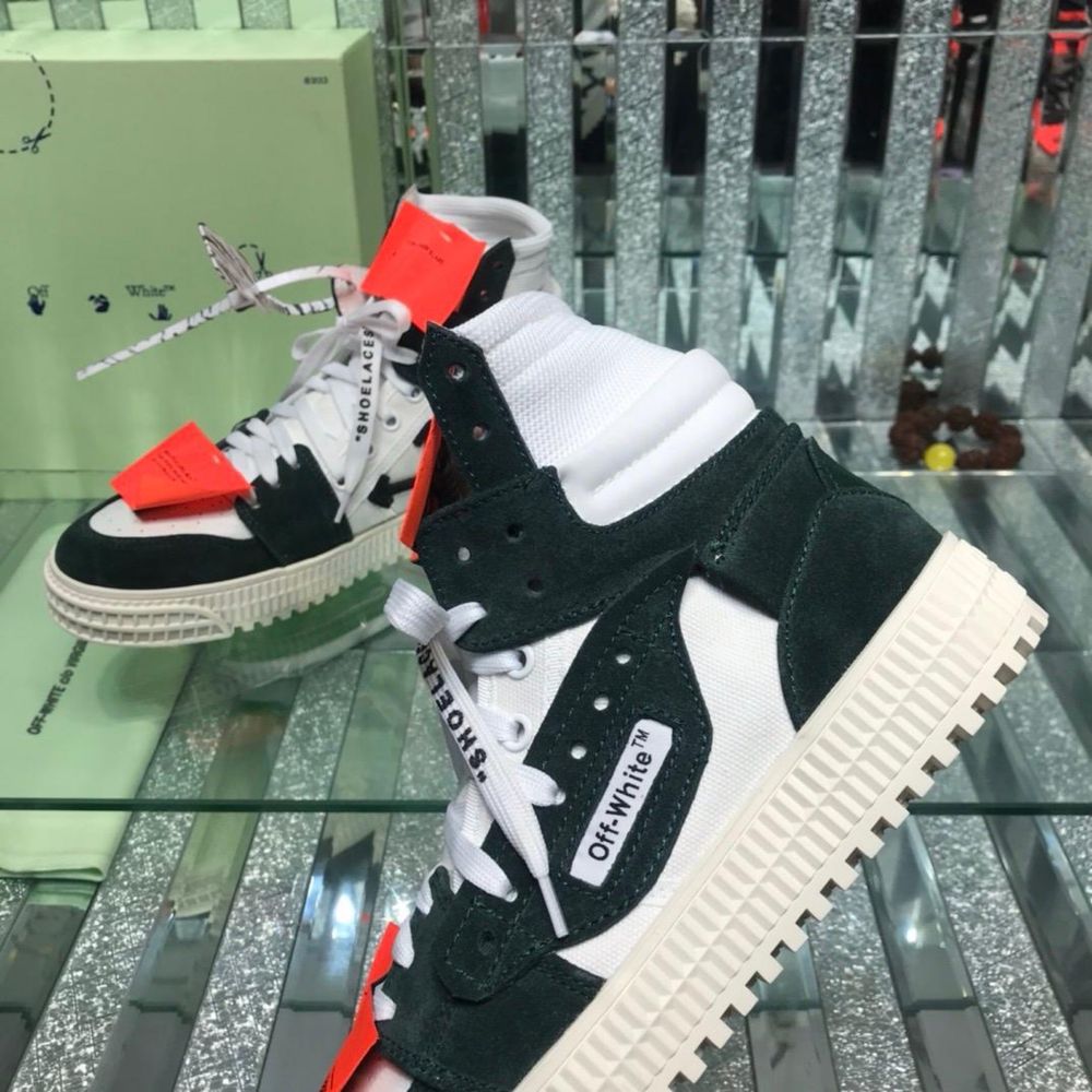 Off White Court 3.0 “Black”