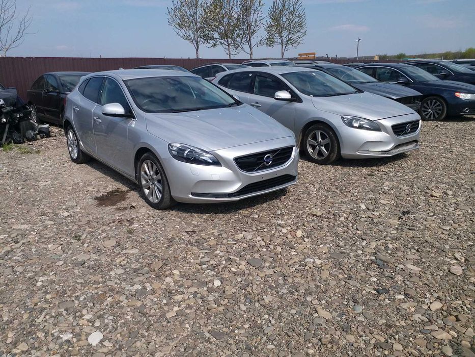 Fata Completa Volvo V40 II Model Fabricatie 2012-2016