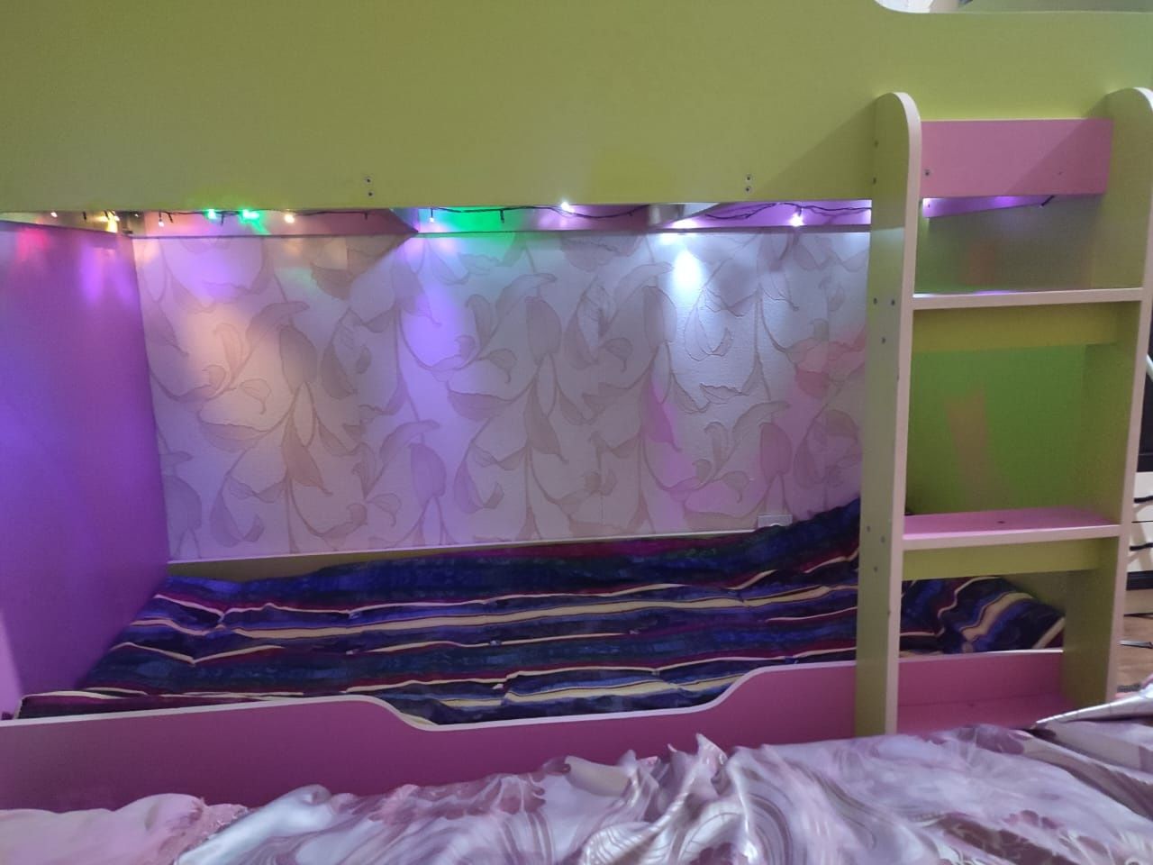 Двухъярусный кровать детский