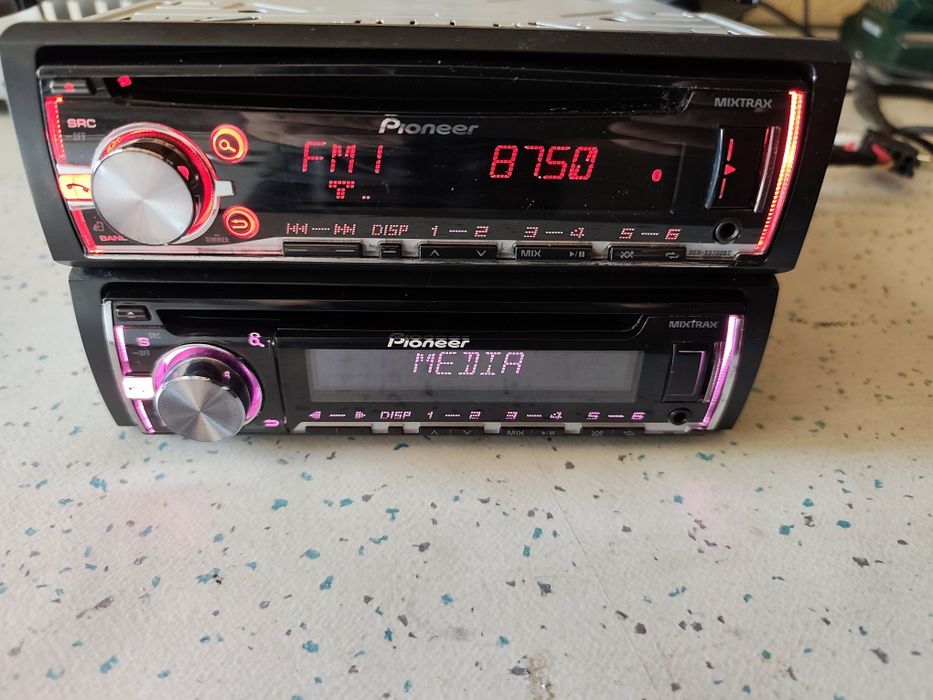 CD playere auto cu Bluetooth Pioneer deh x5600bt x5700bt nu Alpine Jvc