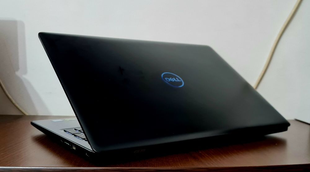 Laptop Gaming /i7-8750H cu 12 nuclee/ GTX 1050Ti/16 Gb Ram/ SSD + HD