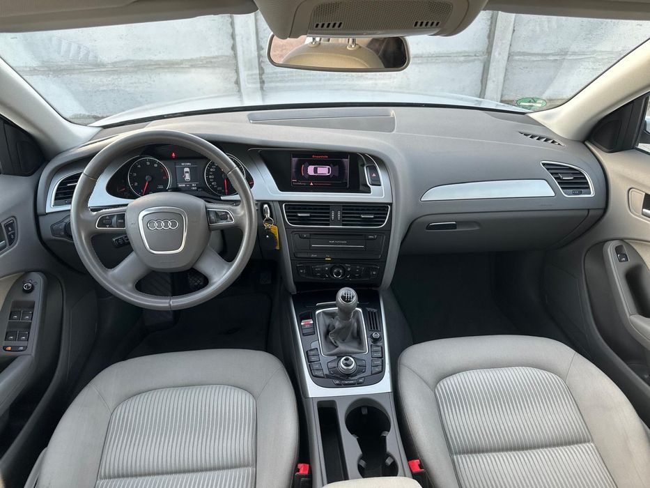 Audi A4 B8 1.8benzina 160cp  An fab 2012 Euro5 adus recent in tara