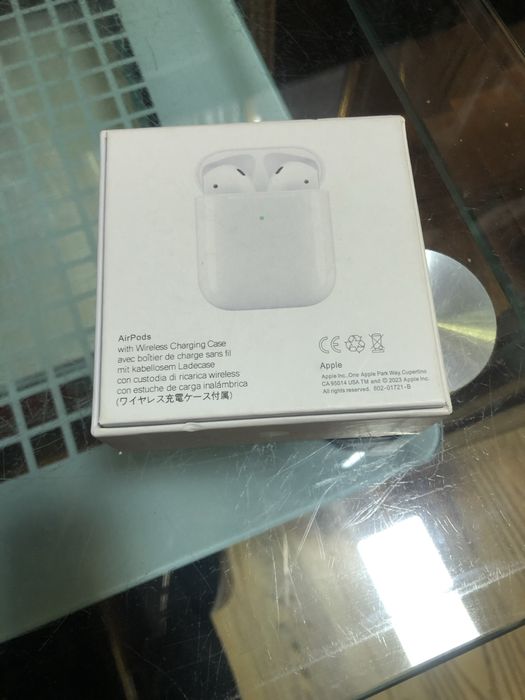 Apple Airpords Sotiladi holati yxshi