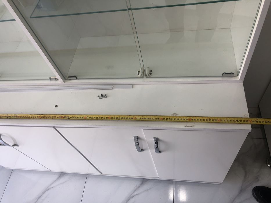 Shkaf apteka dukonga tugri keladi