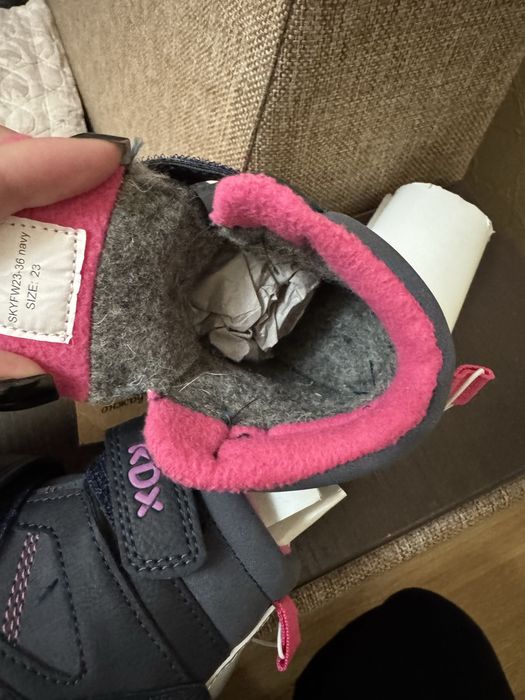 Ботиночки детские на девочку 23