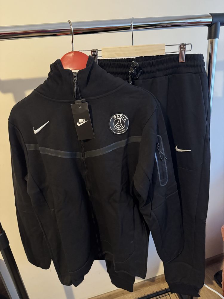 Psg nike tech fleece 120