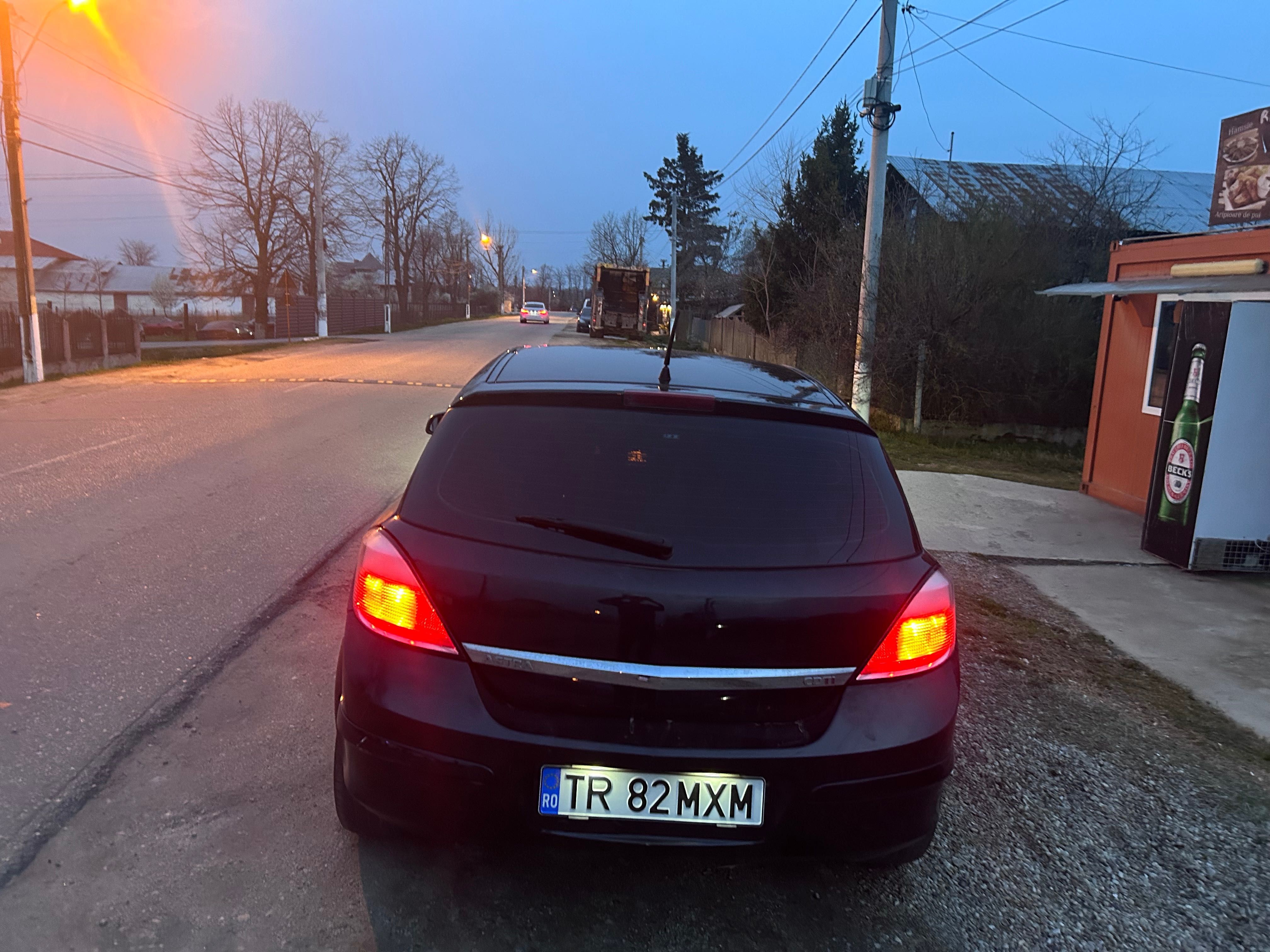 Vând Opel astra h