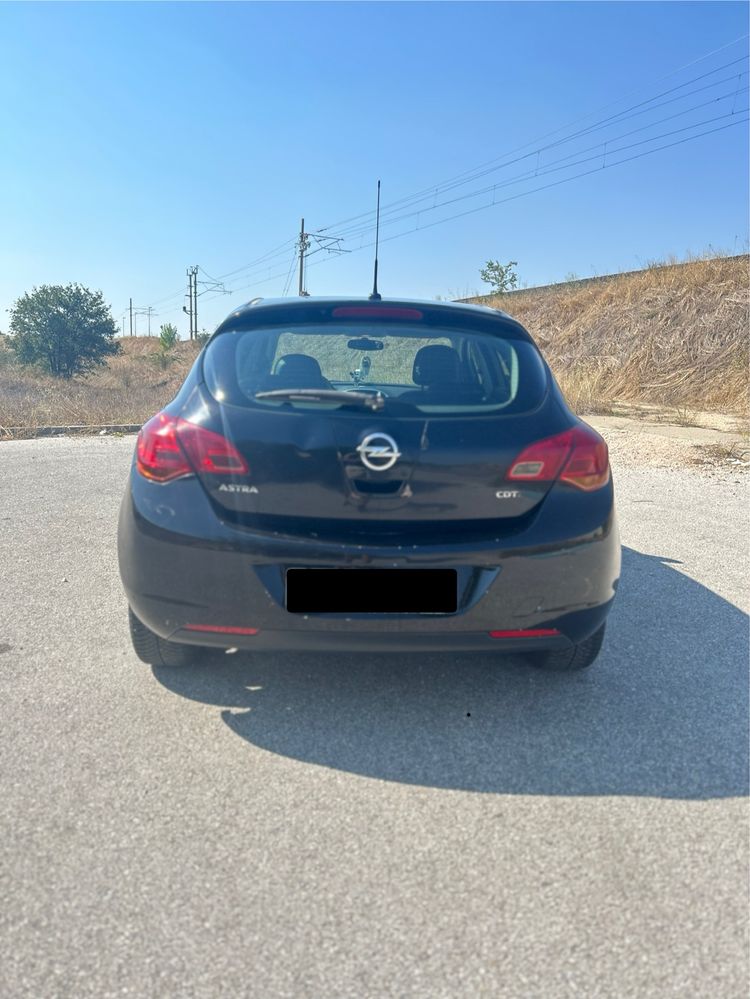 Opel astra J 2010 1.7CDTI