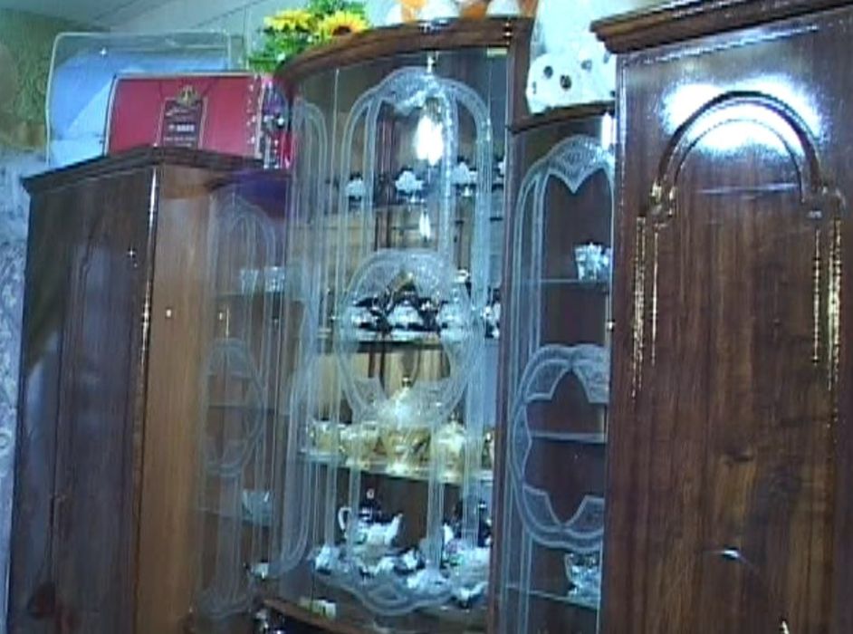 Стенка почти новый(стенка сотилади холати аъло)